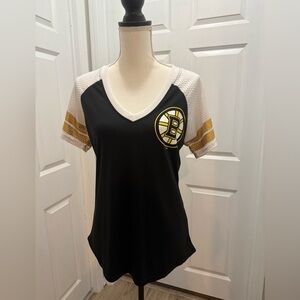 Boston Bruins Women's Black and White V-Neck Top Size M